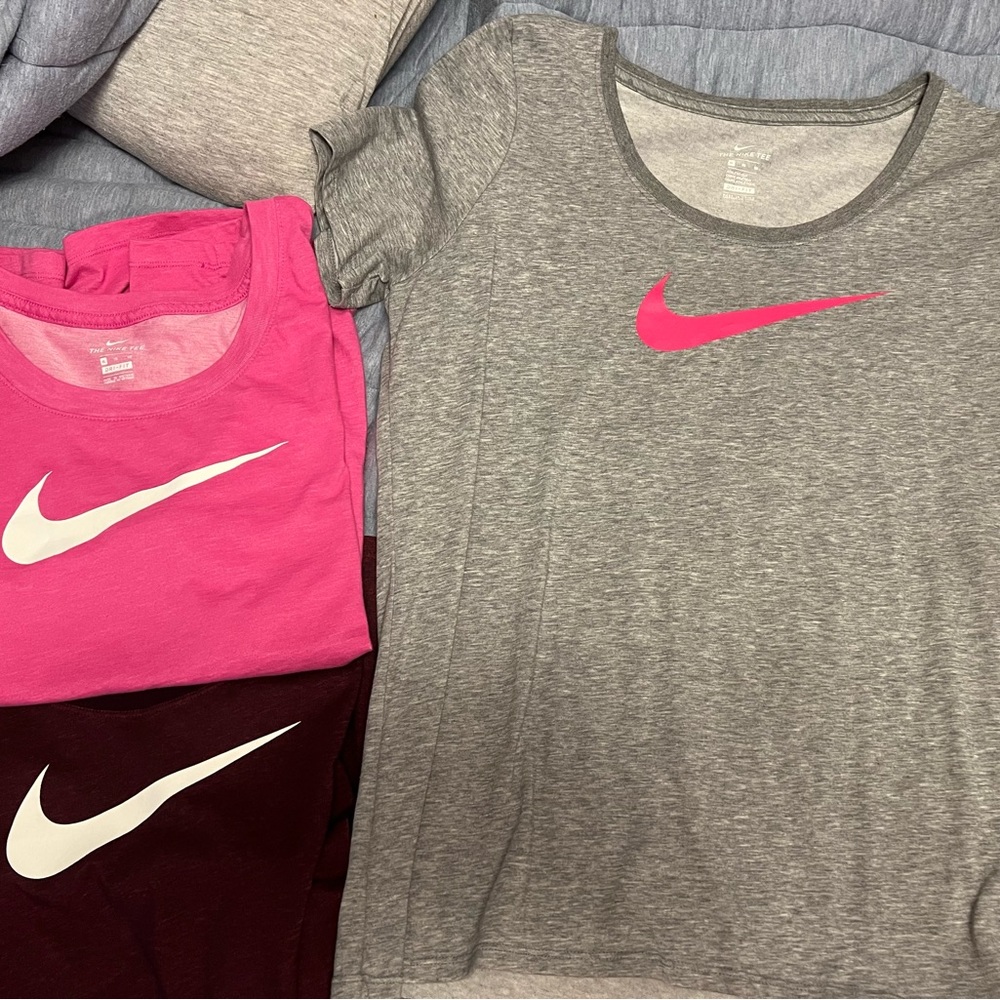 Nike shirt bundle